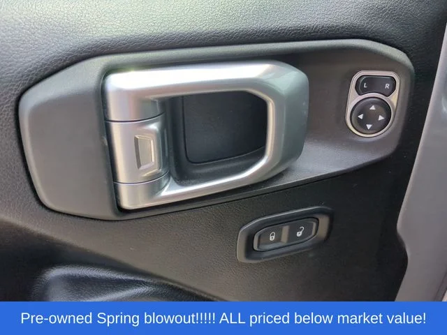 Used 2021 Silver Jeep Unlimited Sport S image 21