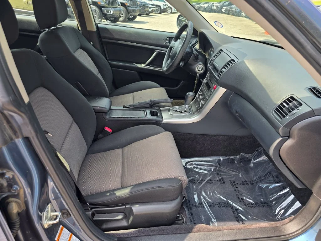 Used 2005  Subaru 2.5i image 26