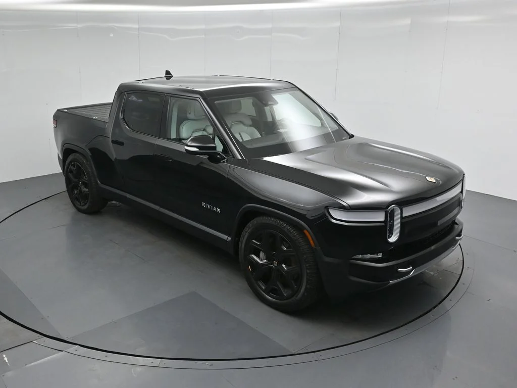 Certified Used 2023  Rivian Adventure image 31