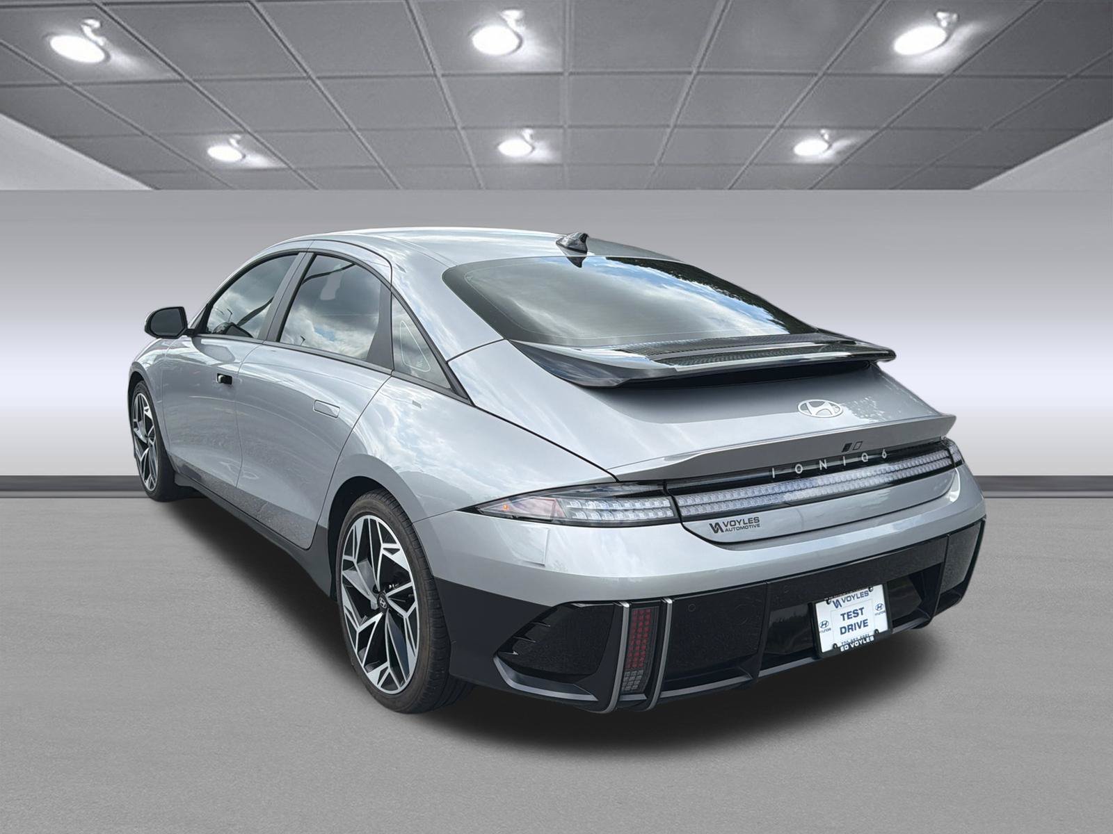 Certified Used 2024 Curated Silver Hyundai SEL image 7