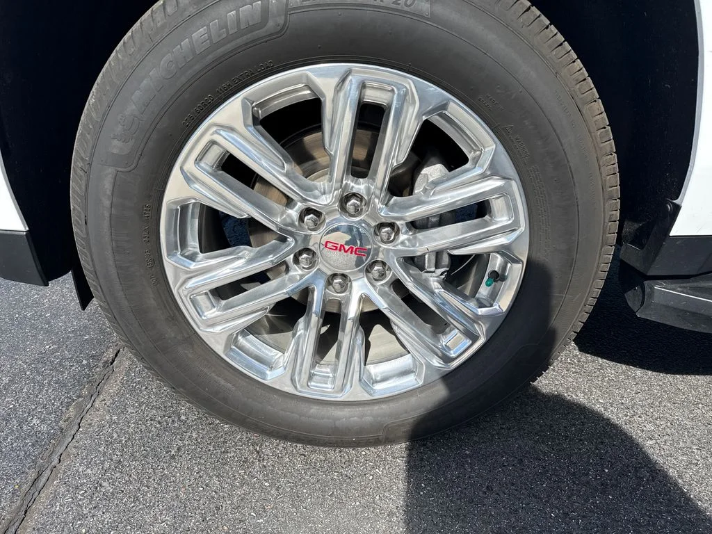 Certified Used 2023 White GMC SLT image 34