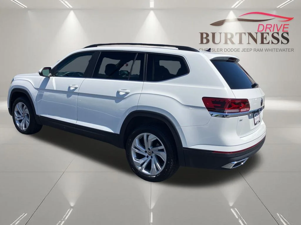 Used 2023 White Volkswagen 2.0T SE w/Technology image 12
