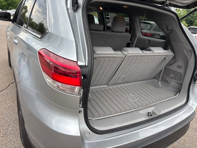 Used 2019 Celestial Silver Metallic Toyota LE image 10