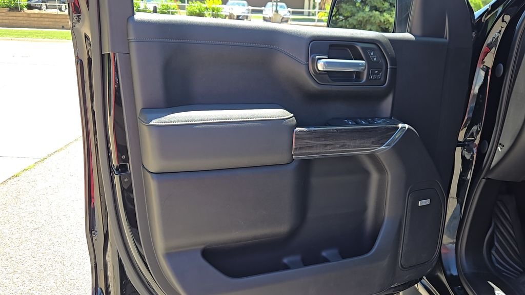 Used 2021 Black Chevrolet LTZ image 10