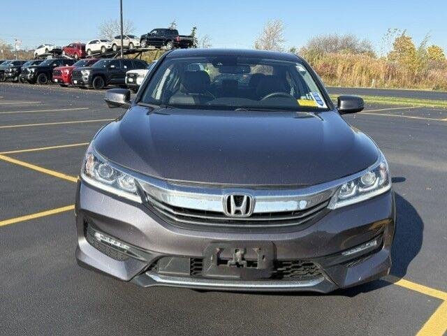 Used 2016 Modern Steel Metallic Honda EX-L image 4