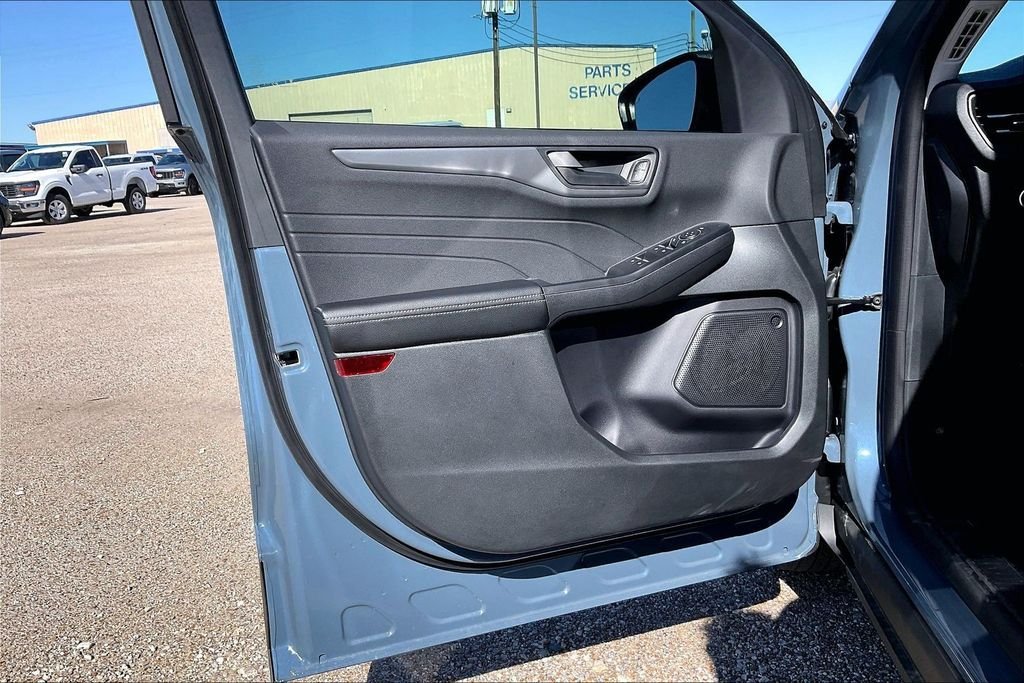 New 2026 Vapor Blue Metallic Ford Active image 13