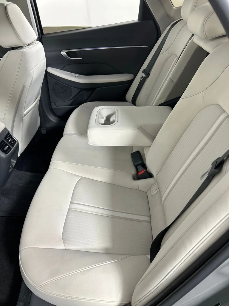 Used 2022 Gray Hyundai SEL image 17