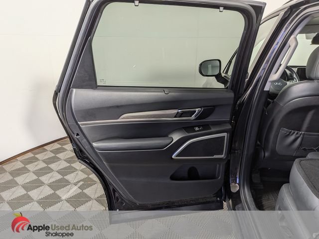 Used 2021 Black Kia EX image 33