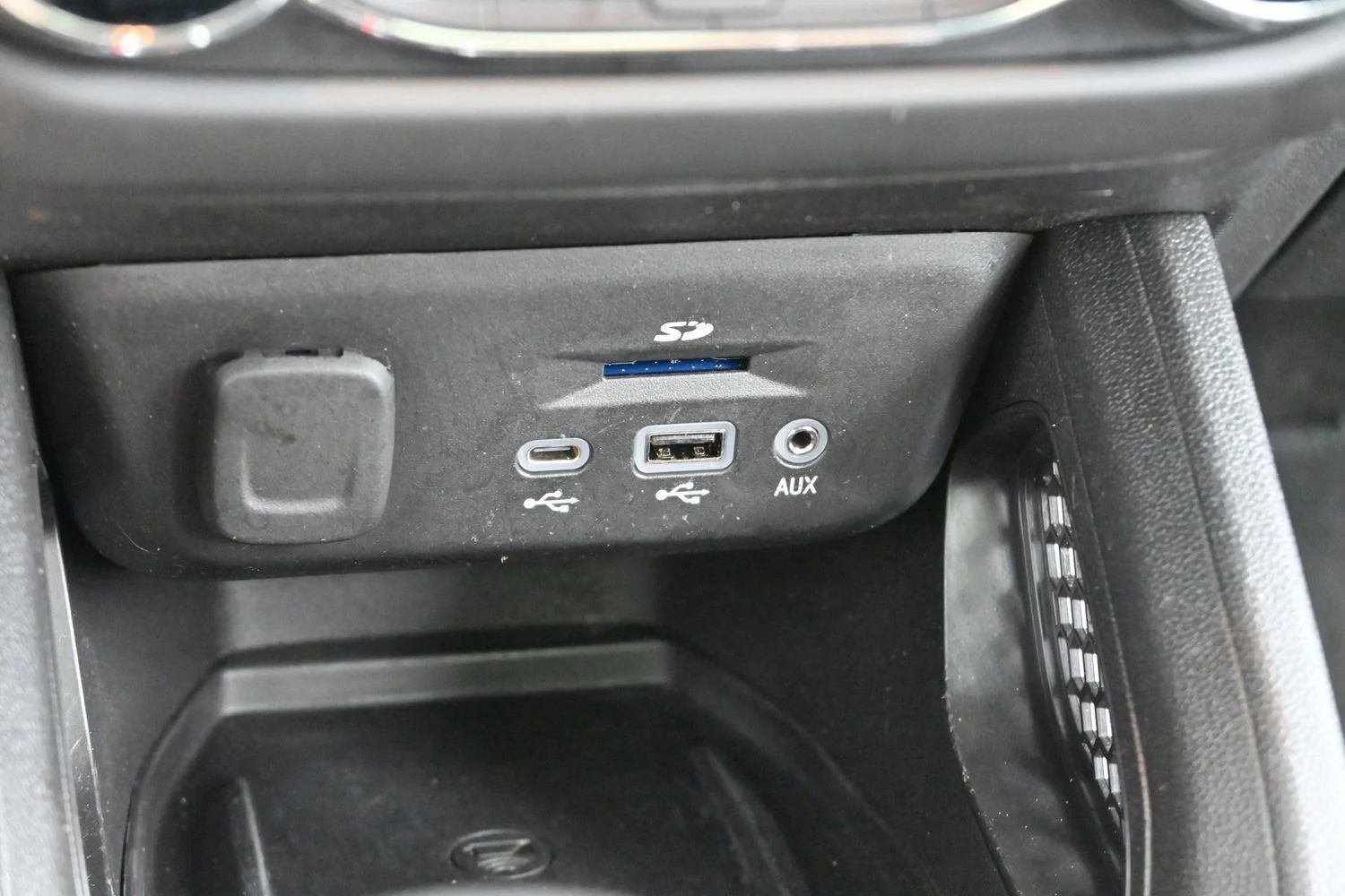 Used 2022 Mosaic Black Metallic Chevrolet RS image 24