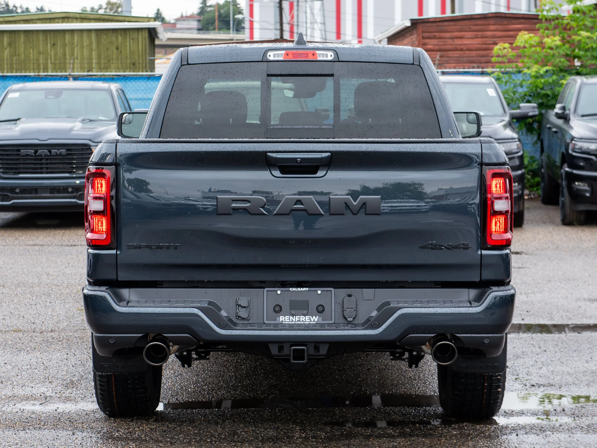 New 2026 Blue RAM Sport* Crew Cab 4x4, Panoramic Sunroof, Heated Seats/Wheel, Nav image 5