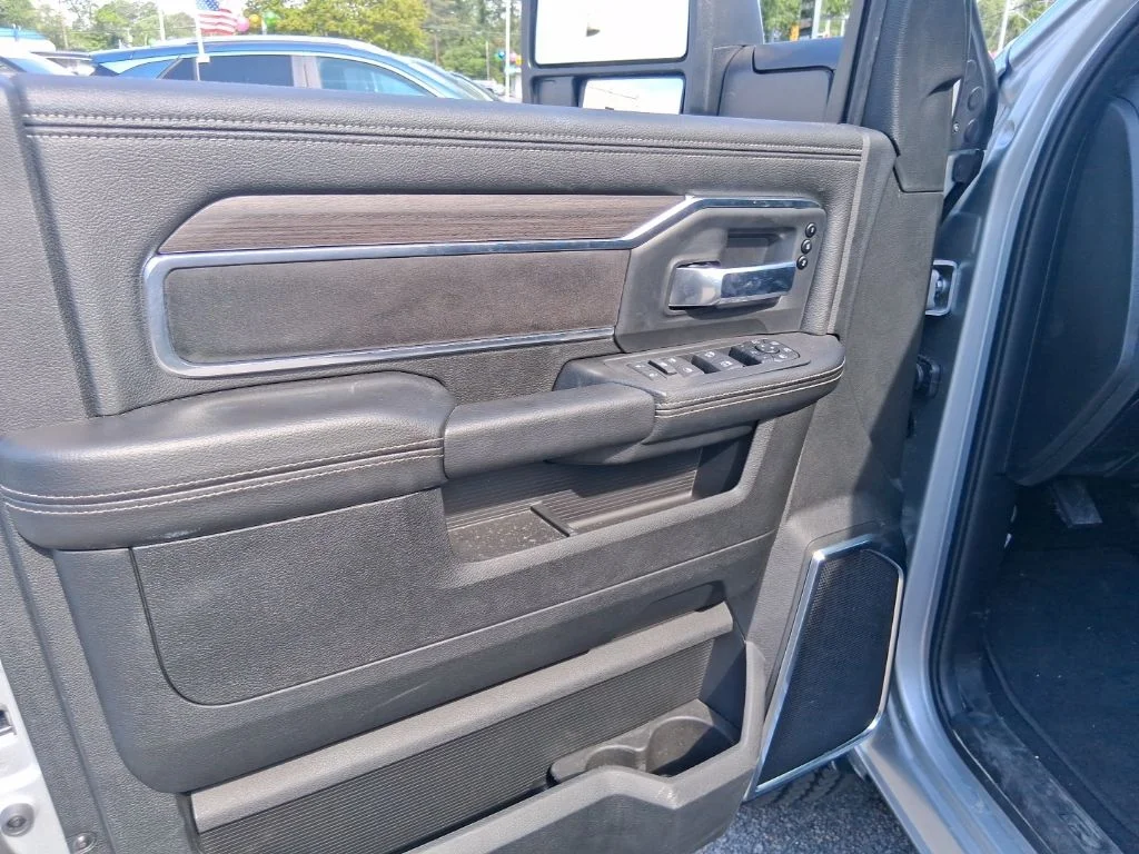 Used 2026 Silver Ram Laramie image 12