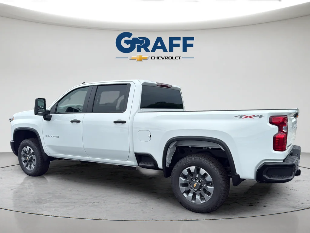 New 2026 Summit White Chevrolet Custom image 4