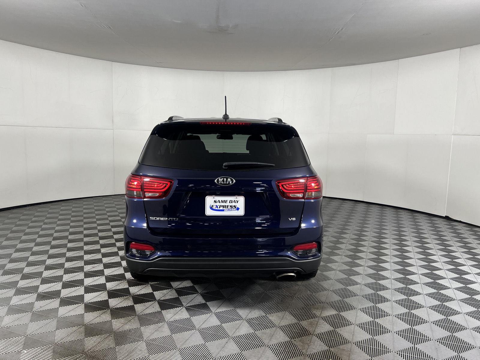 Used 2019 Imperial Blue Kia S V6 image 46