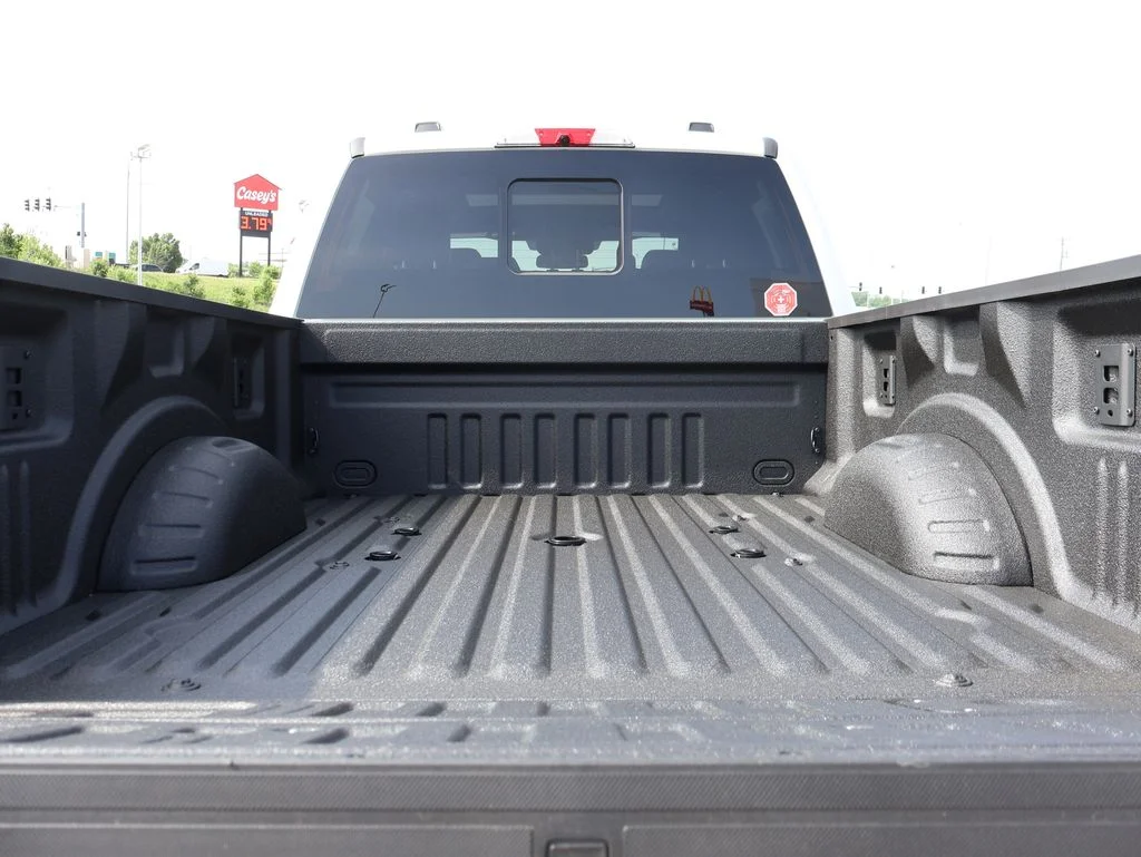 New 2026 Star White Metallic Tri-Coat Ford F-250® Platinum® image 15