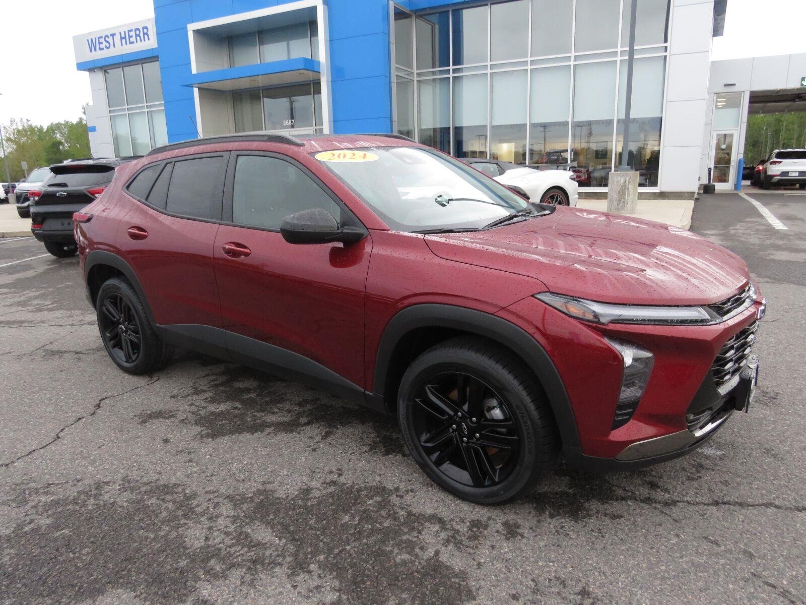 Used 2024 Crimson Metallic Chevrolet ACTIV image 5