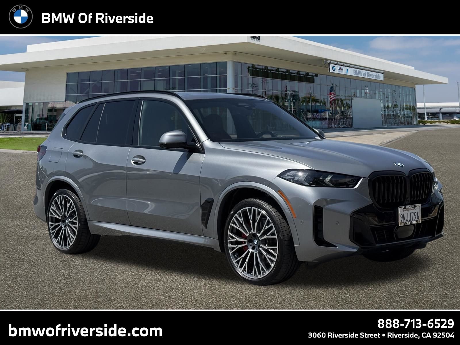 Used 2026 Skyscraper Grey Metallic BMW sDrive40i image 1