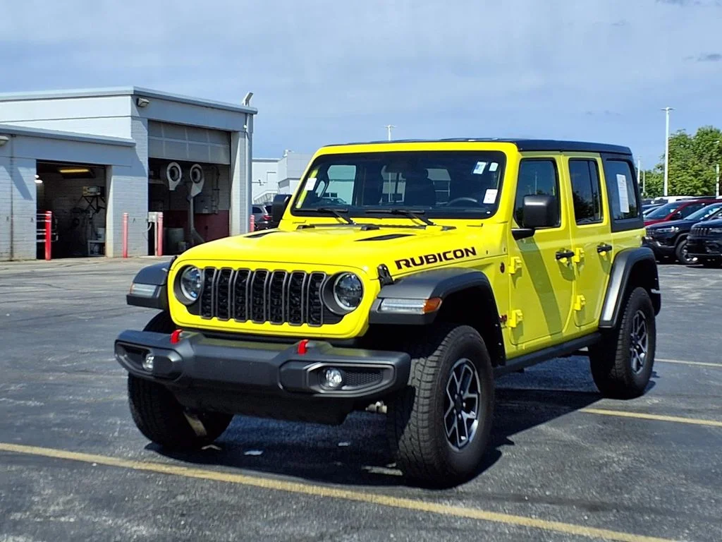 Used 2024 Jeep Wrangler 4-Door Rubicon with VIN 1C4PJXFG3RW243773 for sale in Kansas City