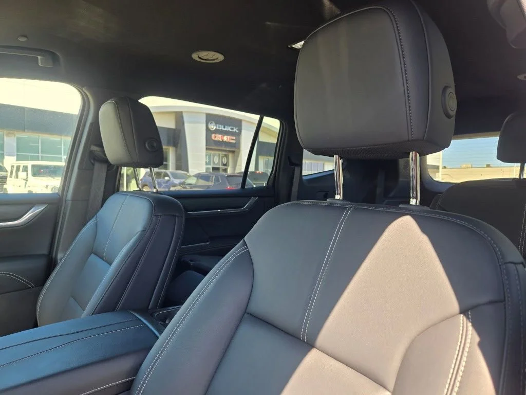 2025 GMC Acadia Elevation - Photo 7