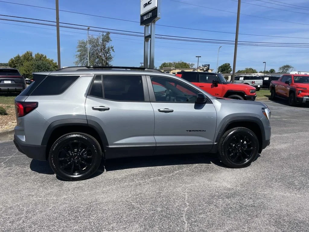 New 2027 Sterling Metallic GMC Elevation image 2
