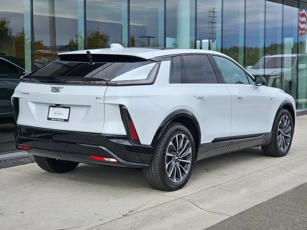 New 2027 Vibrant White Tricoat Cadillac Sport image 5