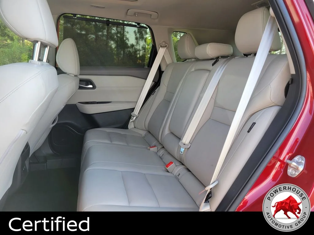 Used 2024 Red Nissan SL image 17