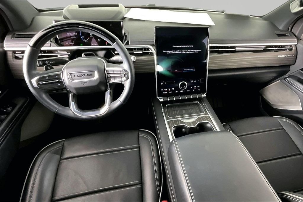 Used 2025 White GMC Denali image 7