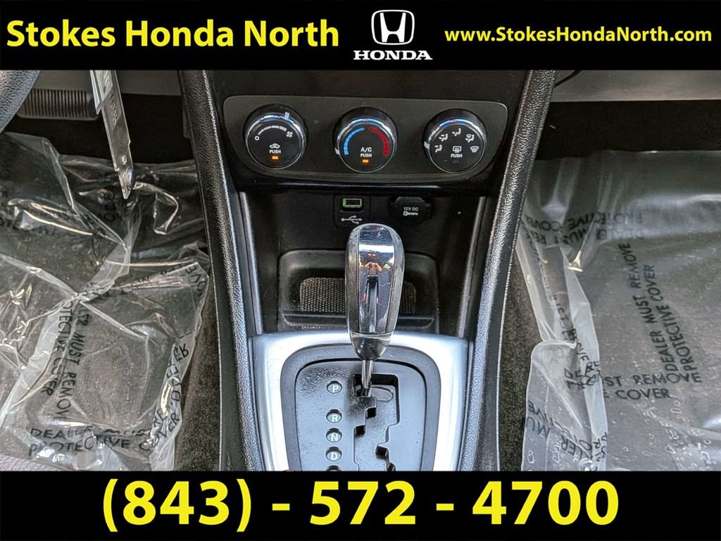 Used 2014 Red Chrysler LX image 21