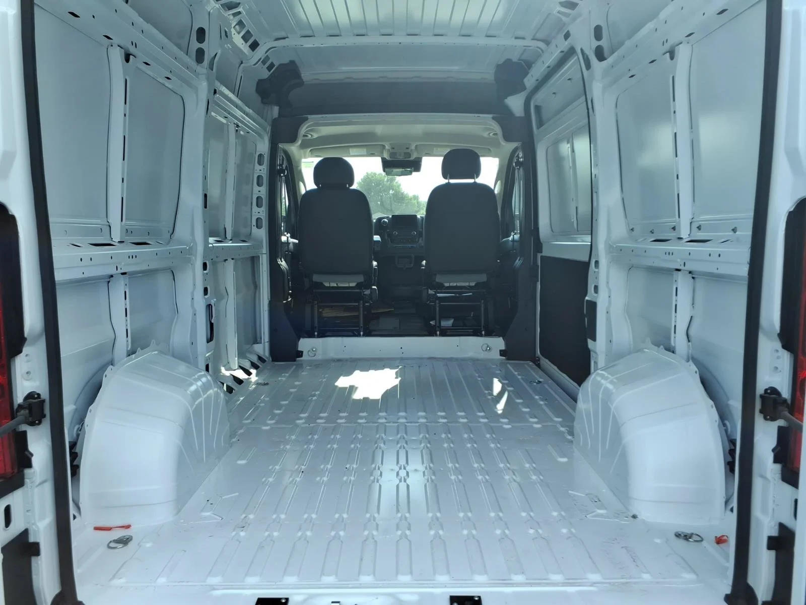 New 2026 Bright White Clearcoat Ram Tradesman image 17
