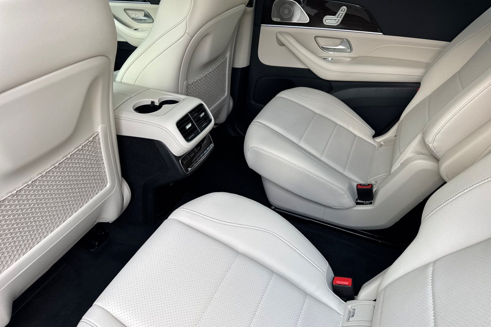 New 2026 Polar White Mercedes-Benz GLS 450 image 11