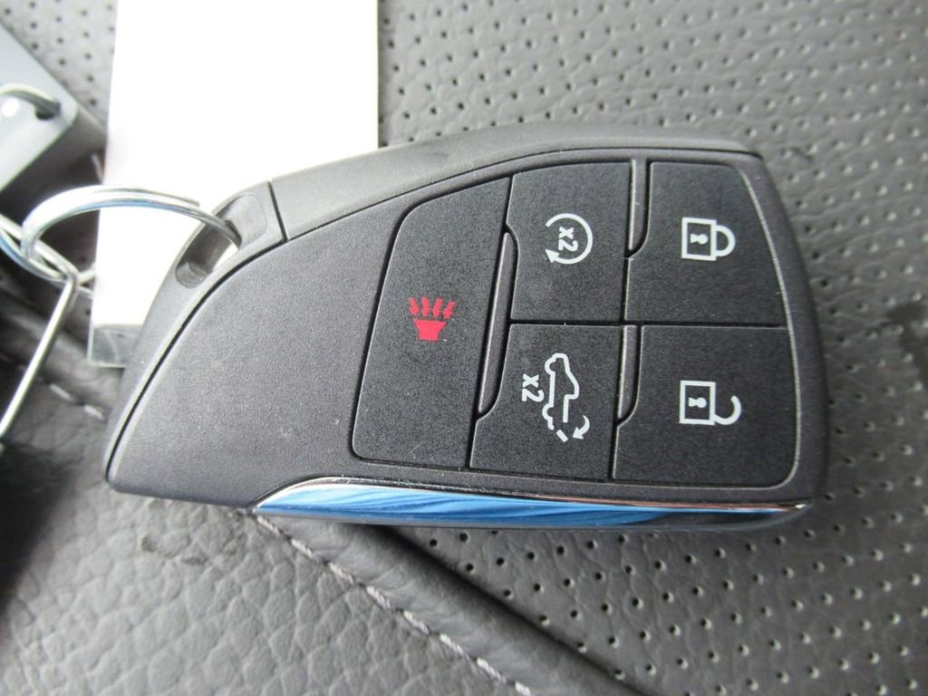 Used 2025 Titanium Rush Metallic GMC Denali image 33