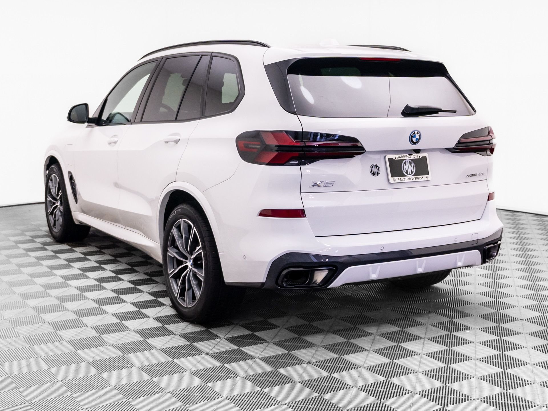 Certified Used 2026 Alpine White BMW xDrive50e image 3