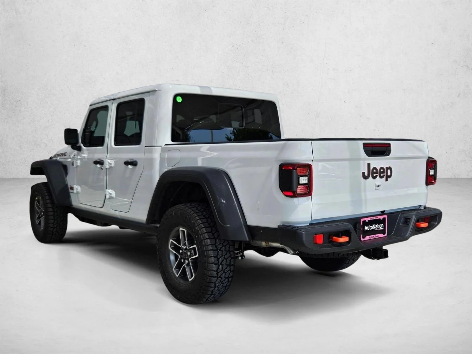 New 2026 Bright White Clear-Coat Exterior Paint Jeep Mojave image 9