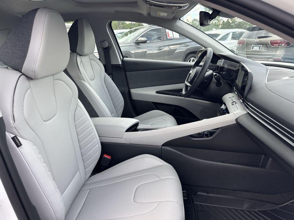 New 2026 White Hyundai Limited image 27