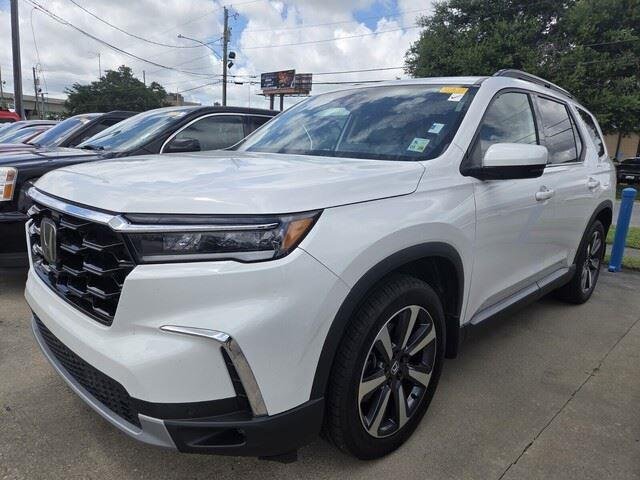 Used 2025 Platinum White Pearl Honda Touring image 6