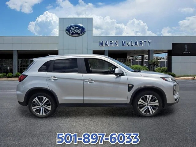 Used 2024  Mitsubishi 2.0 ES image 6