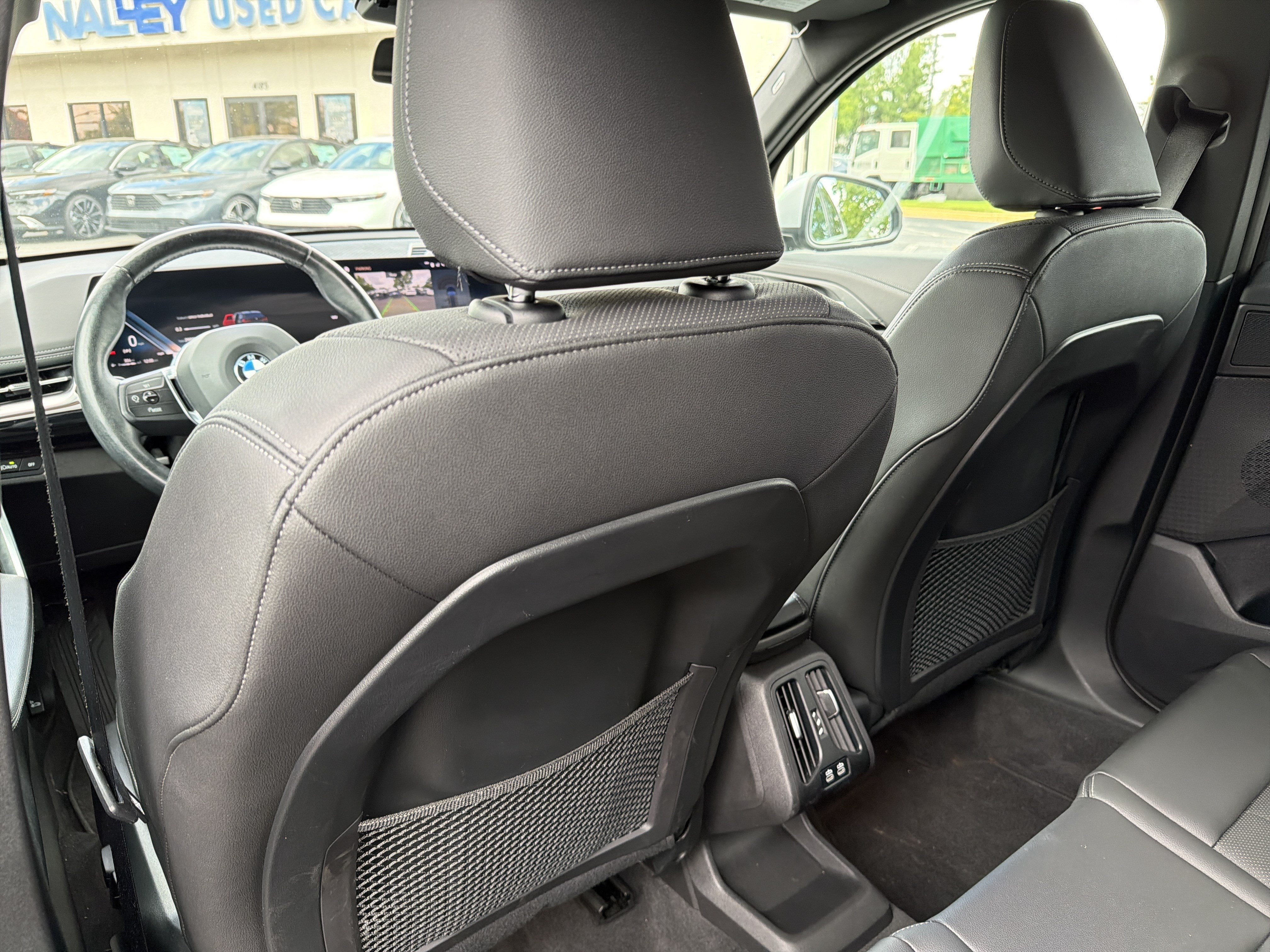 Used 2023 Black Sapphire Metallic BMW xDrive28i image 21