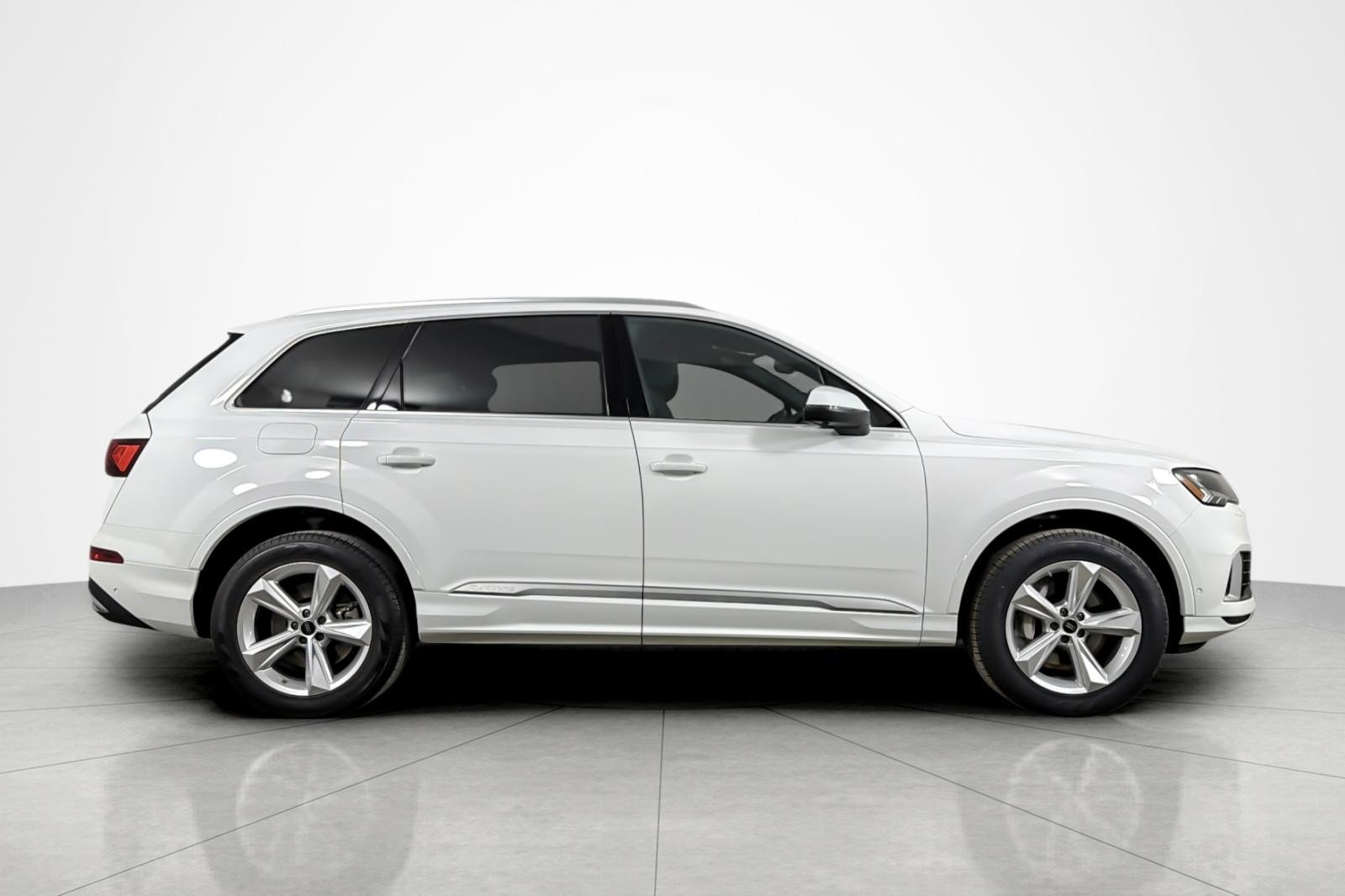 Used 2023 Carrara White Audi Premium Plus 45 TFSI quattro image 6