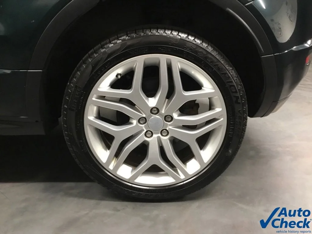 Used 2016 Green Land Rover HSE Dynamic image 20