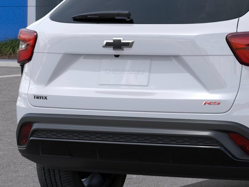 New 2026 Summit White Chevrolet 1RS image 24