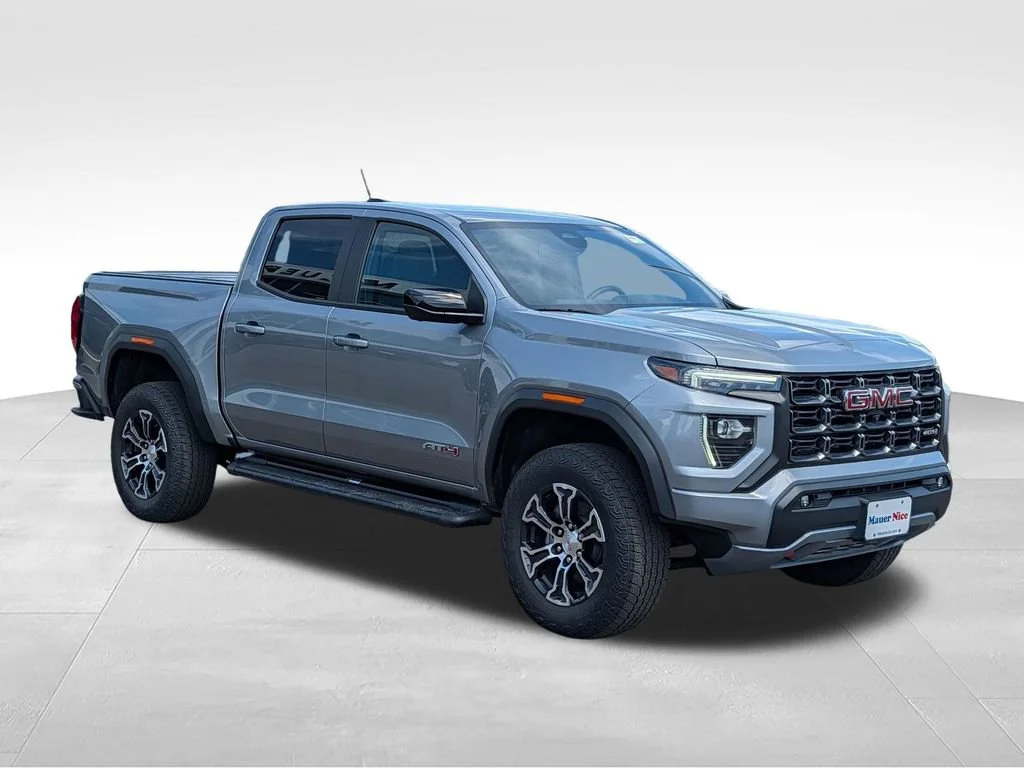 2024 GMC Canyon 4WD AT4 Crew Cab Short Box's photo