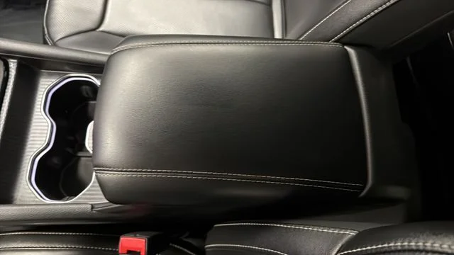 Used 2024 Diamond Black Crystal Pearlcoat Jeep Limited image 20