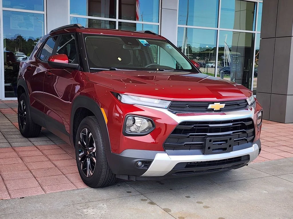 Used 2023 Red Chevrolet LT image 26