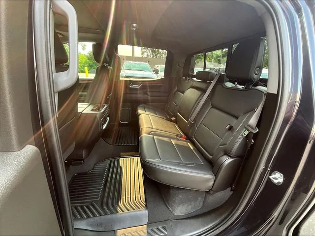 Used 2024 Silver GMC Denali image 22