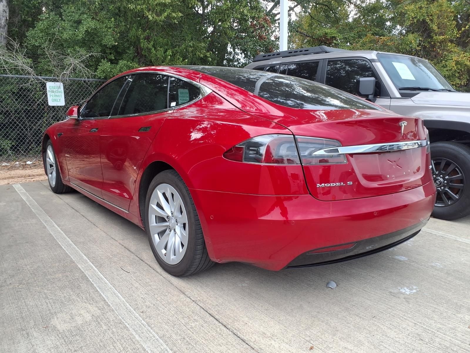 Used 2018 Red Multi-Coat Tesla P100D image 2