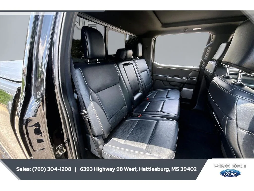 Used 2024 Agate Black Metallic Ford LARIAT image 21