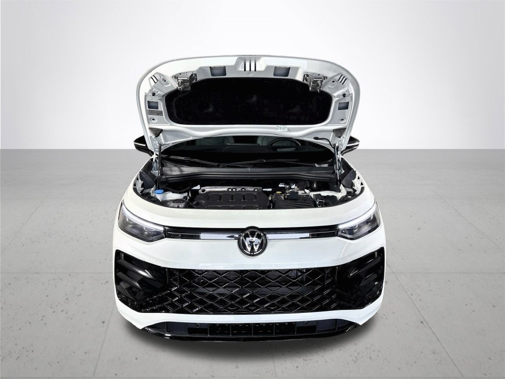 New 2026  Volkswagen SE R-Line Black image 22