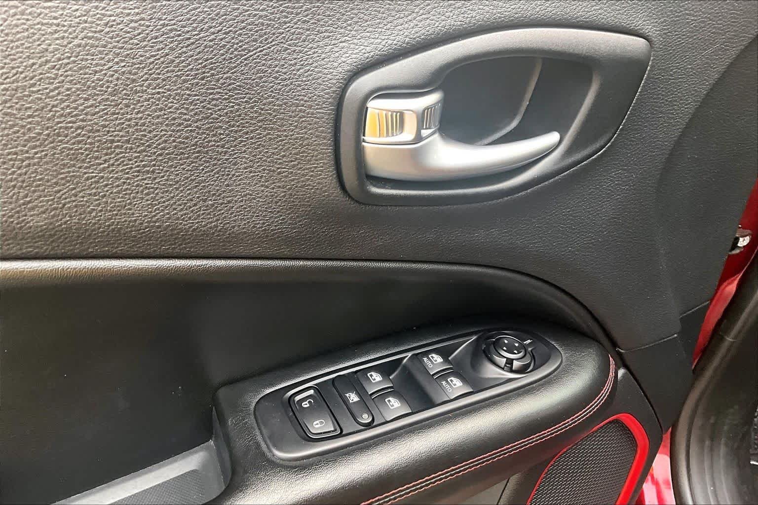 Used 2021 Velvet Red Pearlcoat Jeep Trailhawk image 31