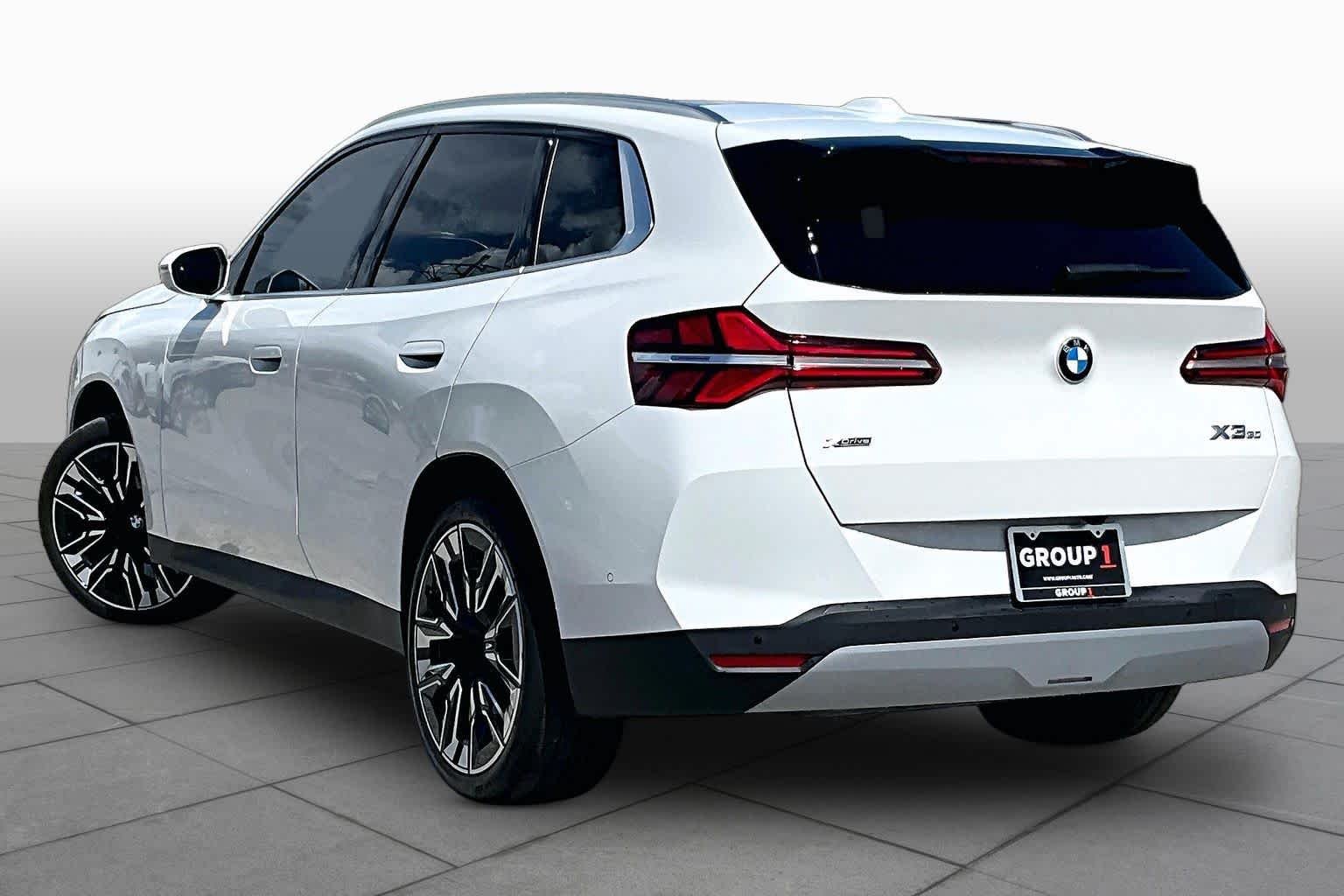 Used 2026 Alpine White BMW 30 xDrive image 11