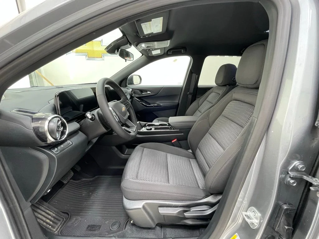 2026 Chevrolet Equinox LT - Photo 11