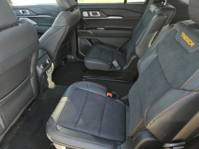 New 2026 Agate Black Metallic Ford Tremor® image 21
